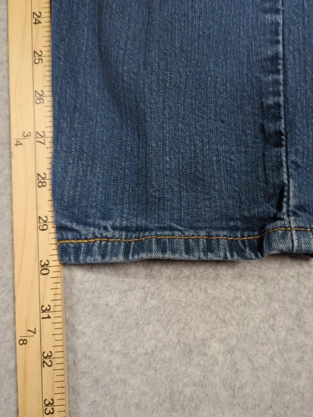 Levi's 502 Jeans Men's 33x32 (Actual 30x30) Blue Denim Tapered Leg Western